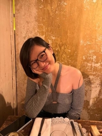 小薇   #補習老師兼差   Gleezy： mz6399