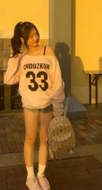 學生妹（逢甲）瑤瑤 Gleezy： mz6399   LINE： mz639